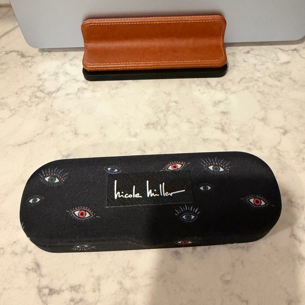 Nicole Miller Hard Eyeglass Case Black Eye Print